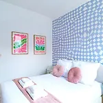 Flat Next To Montparnasse Train Station