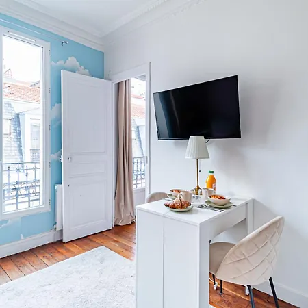 Appartamento Flat Next To Montparnasse Train Station Parigi